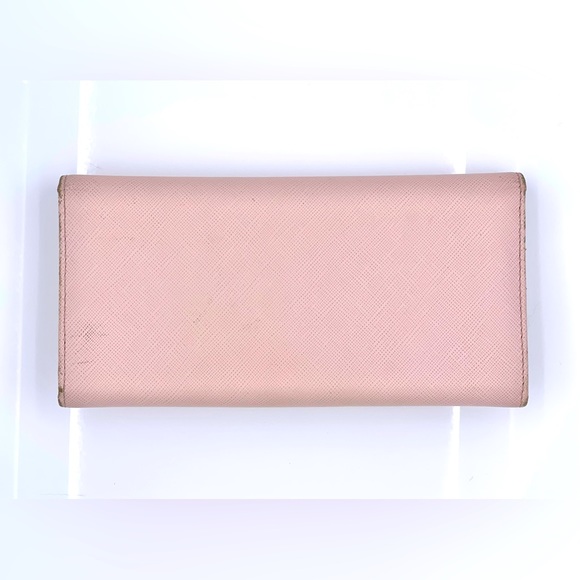 Authentic - Used - Salvatore Ferragamo Baby Pink Bow Leather Wallet - Picture 2 of 6
